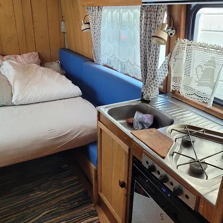 Lofoten Backyard, Inga, Royal Suitte Pensjonat Svolvær